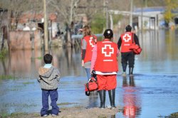 Más de 60 personas de Cruz Roja asistieron a familias en San Luis del Palmar