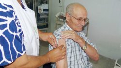 Ya se vacunaron contra la gripe más de 580 mil afiliados de Pami en todo el país