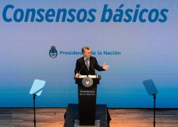 Macri planteó una reforma en base a tres ejes: resumen fiscal, laboral e institucional<br />