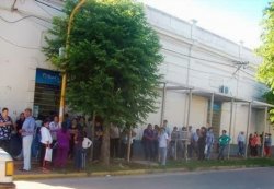 El paro bancario de este viernes sigue vigente