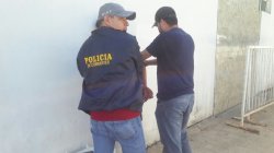 En el Complejo Turístico la policía detiene a presunto autor de robo a casa de celulares