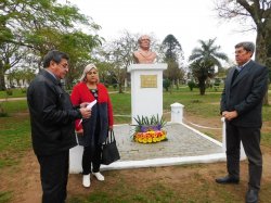 Saladas  rindió homenaje a Domingo Faustino Sarmiento y a los Maestros en su día