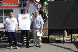 En Plaza Cabral con la alegría de los jóvenes inició la Estudiantina Regional