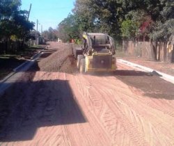 El municipio avanza con ripio y ya son 15 los barrios beneficiados