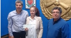 El intendente Alterats otorgó ayuda económica a la Escuela Nº 618