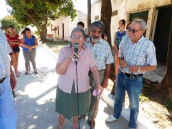 El intendente, junto a vecinos, habilitó el tránsito de calle Bolivar