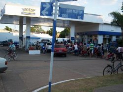 El litro de combustible ya supera los 58 pesos en Corrientes