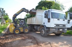 El municipio pavimentará calle Bolívar entre Sarmiento y Pellegrini 