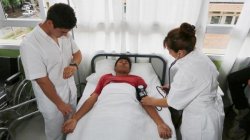 Enfermeros de los hospitales públicos denuncian precarización laboral