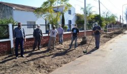 Veredas, cordones cuneta y ensanchamiento de avenida Moreno