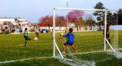 Vuelve la práctica del fútbol a Saladas