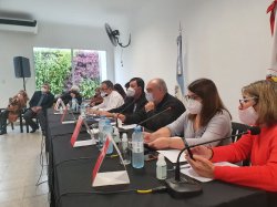 Convención de la Unión Cívica Radical ratificó su apoyo a Gustavo Valdés