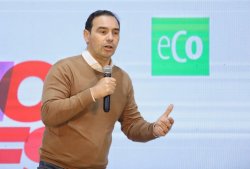 Gustavo Valdés acompañó la presentación de candidatos de ECO + Vamos Corrientes en Alvear