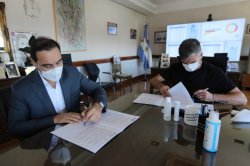 Valdés rubricó convenio con Nación por 100 millones de pesos