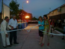 Con Ríos de invitado, Alterats inauguró el pavimento de calle Martínez