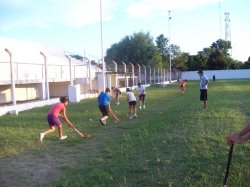 Arrancaron las clases de la Escuela Municipal de Hockey Femenino