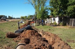 El municipio cumple: Agua potable para el Pago de los Deseos