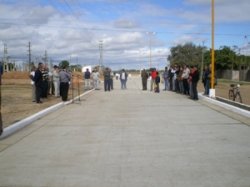 La Municipalidad inauguró los primeros metros de pavimentación de la avenida Coronel Blanco