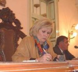 Josefina Meabe sigue siendo Presidente de la Cámara de Diputados de la Provincia