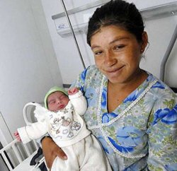 El primer bebé del año es varón y nació en Rosario