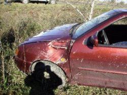 Volcó un auto por ruta 27