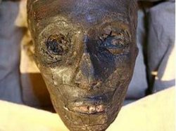 Exhiben por primera vez al público el rostro de Tutankamón