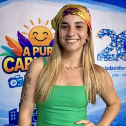 "Pampita", pasión verde y blanca, emoción y promesa de futuro en Carisma Show